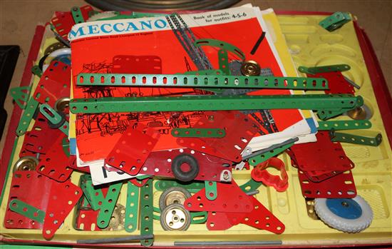 2 Meccano sets